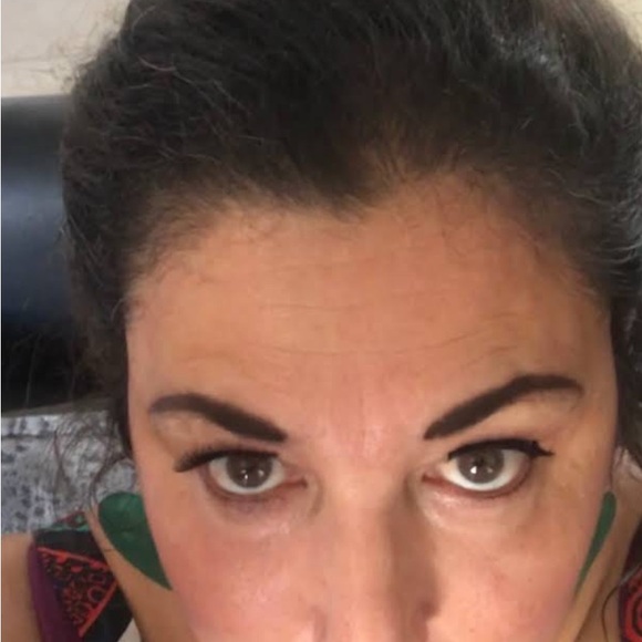 Meet your Posher, Ellen - Picture 4 of 6